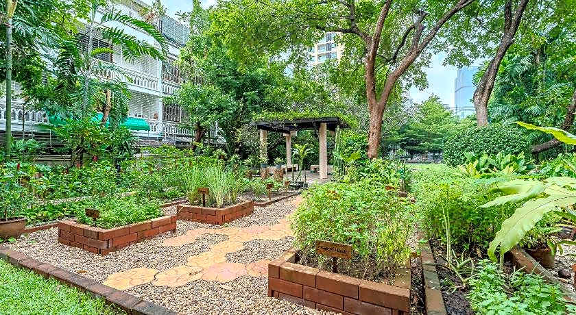 Somerset Park Suanplu Bangkok