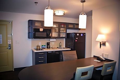 1 Bedroom Suite Sofa Bed