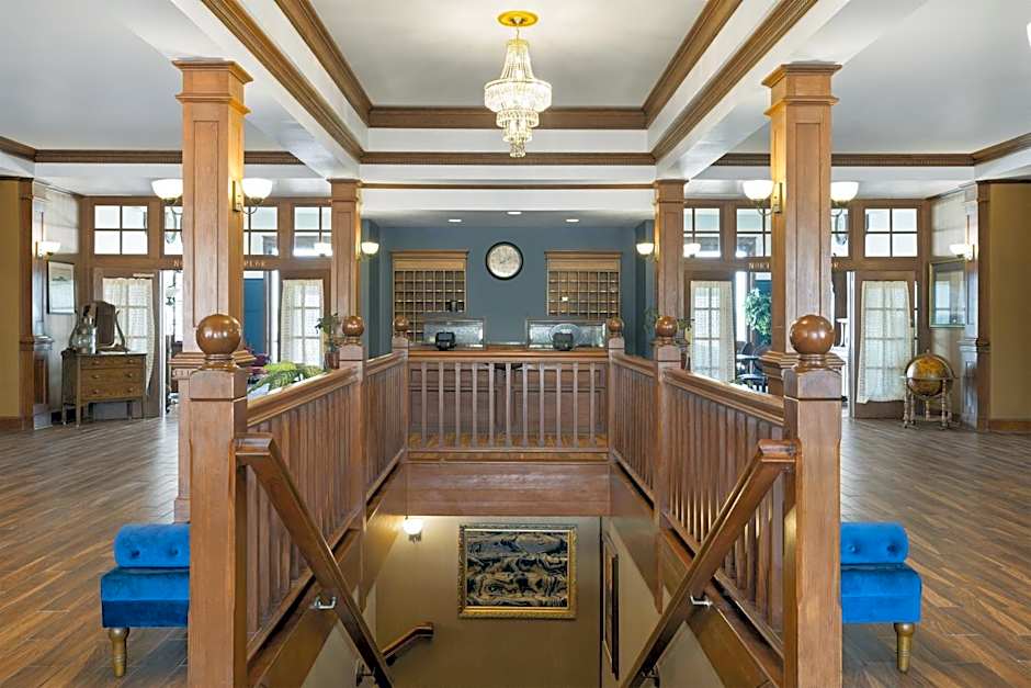Hotel Chequamegon, BW Signature Collection