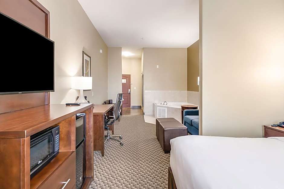 Comfort Suites