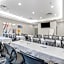 Holiday Inn Express Hotel & Suites-Edmonton South By IHG
