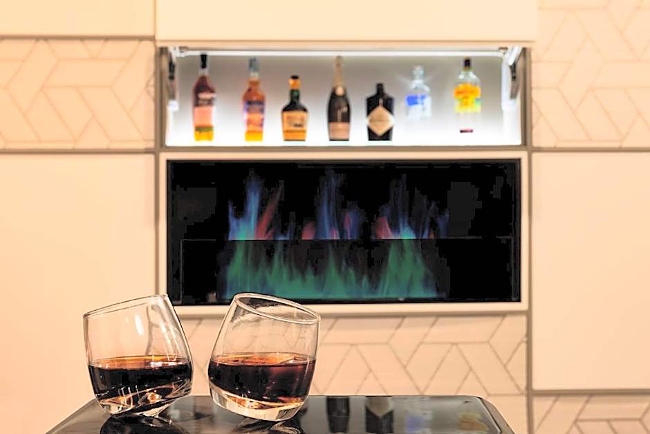 Amadomus Luxury Suites