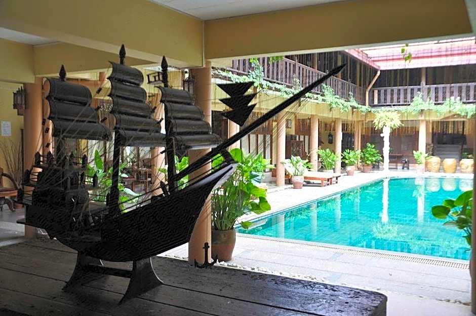 Ruean Thai Hotel