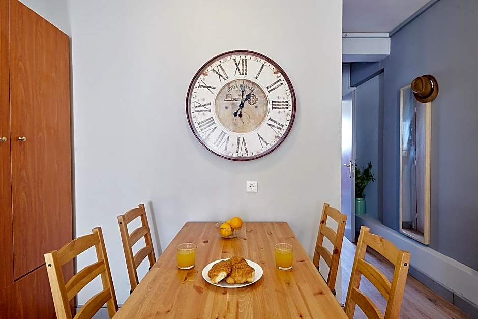 toStay-Unique apartment hotel in Athens center!