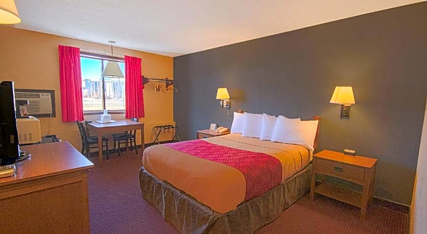 Econo Lodge Junction City I-70 Near Fort Riley