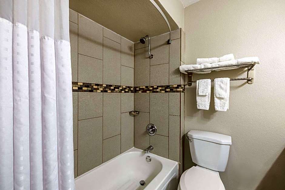 Days Inn by Wyndham Roswell