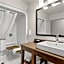 Country Inn & Suites by Radisson, Roanoke, VA