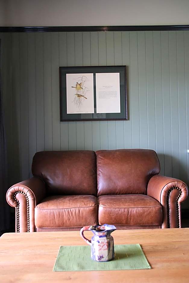 Dusty Hill Vineyard - Moffatdale