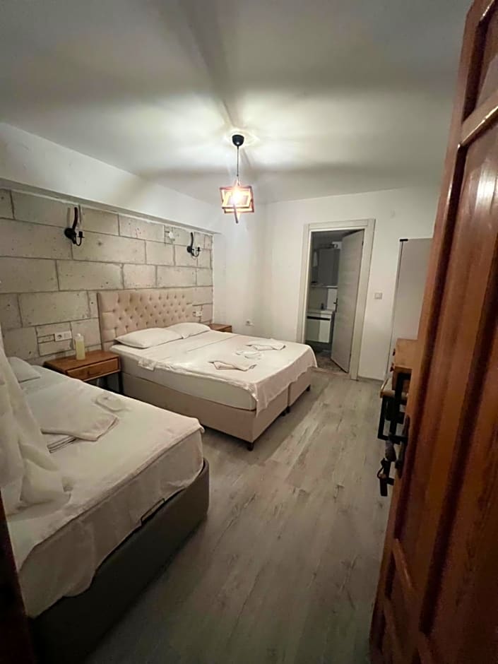 La Mira Suites