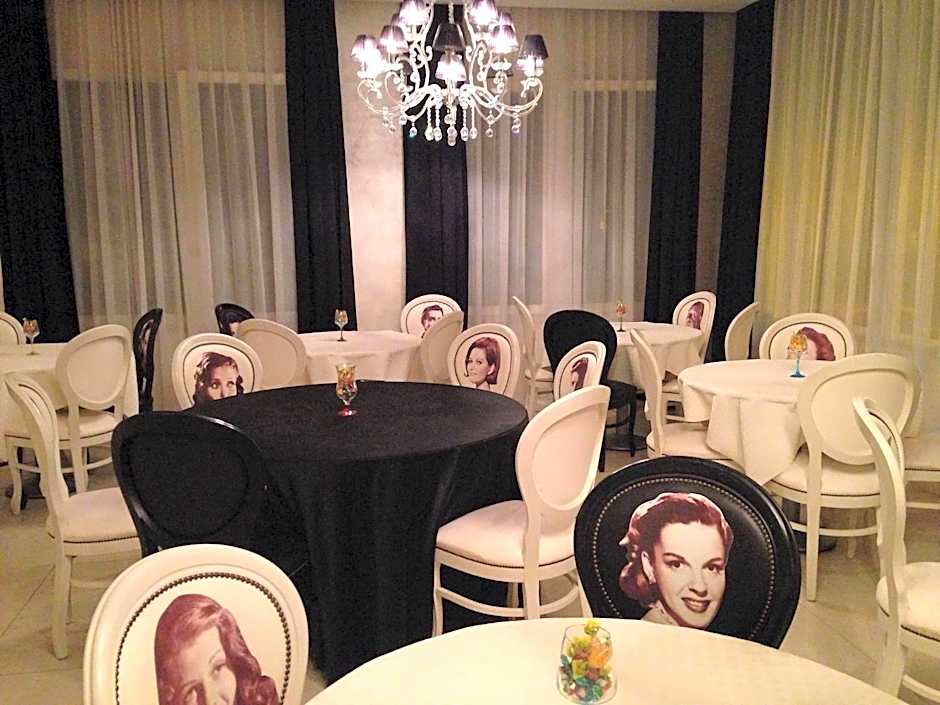 Le Cinema Boutique Hotel