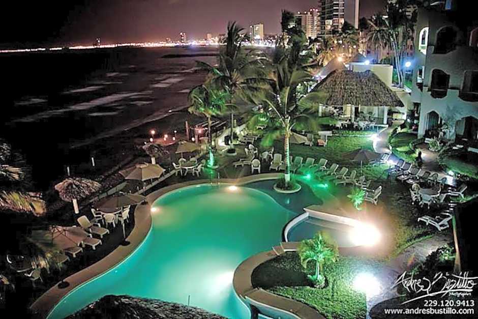 Playa Caracol Hotel & Spa