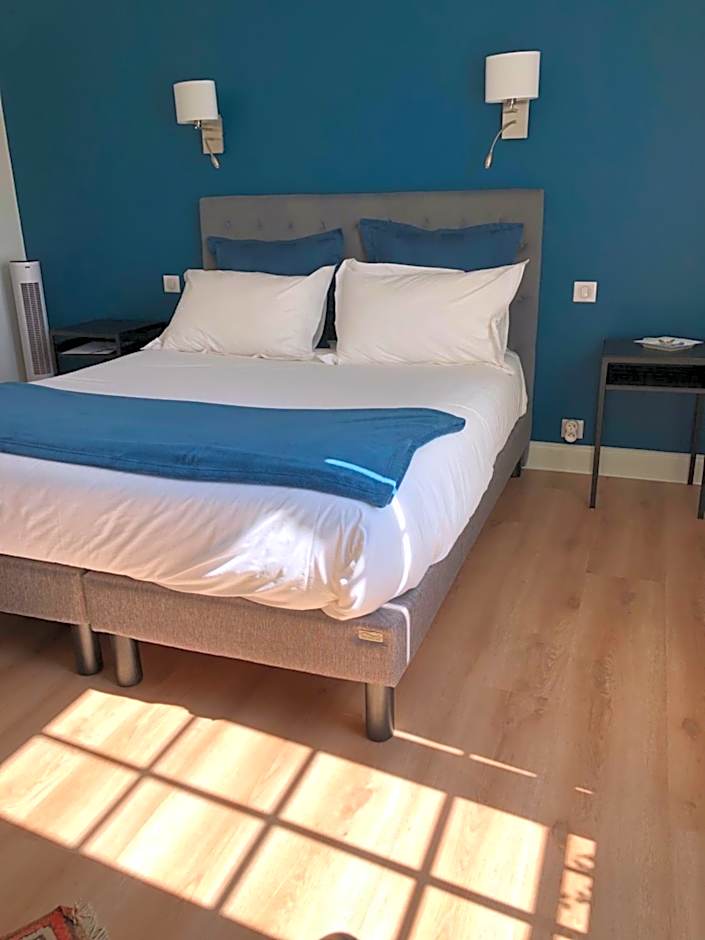 LA FERME D'AIGUROLLES