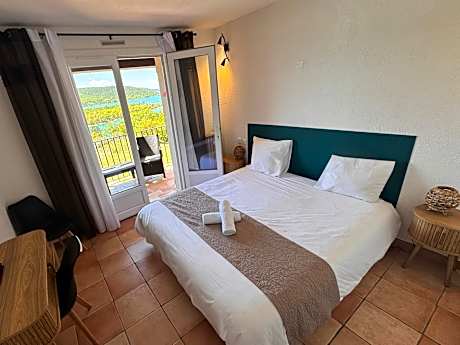 Double Room with Lake View