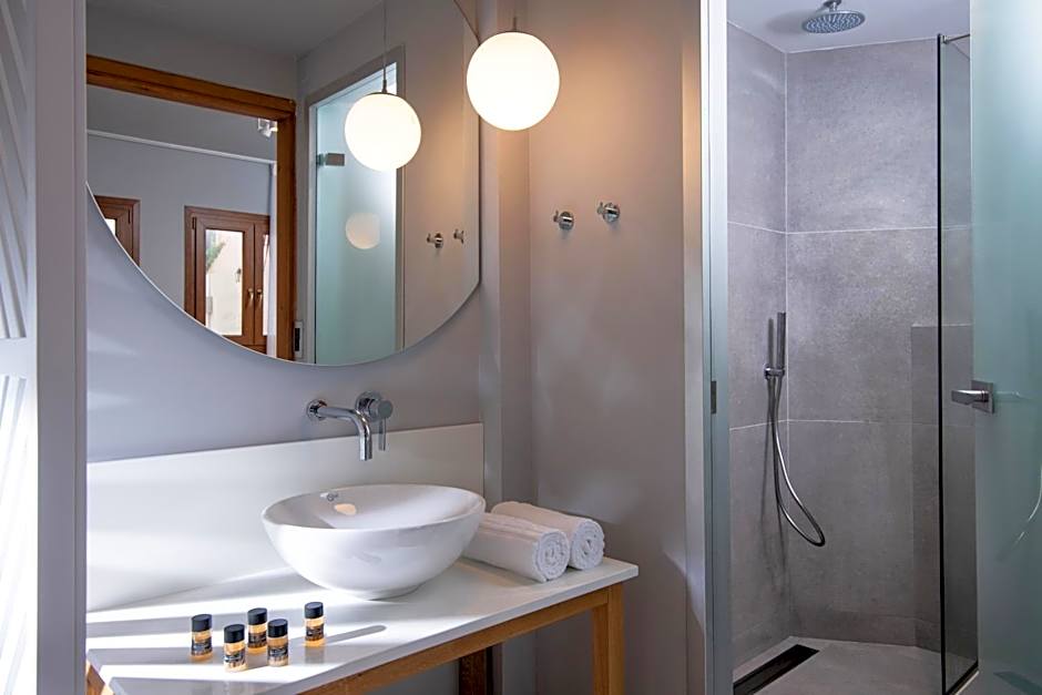 Villa Elite "by Checkin" Adults Only