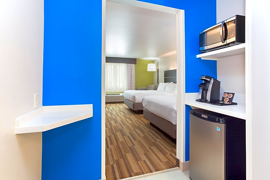 Holiday Inn Express & Suites Lincoln I - 80 By IHG