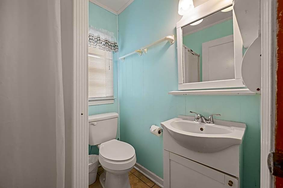 Oceanside Court by KEES Vacations