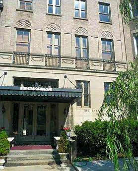 Dupont Circle Embassy Inn by FOUND