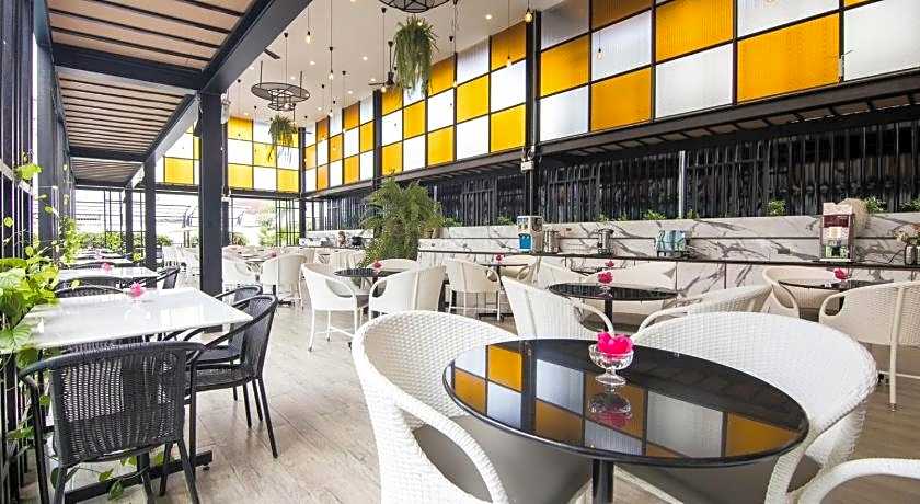 Blue Lagoon Hotel BY diamond