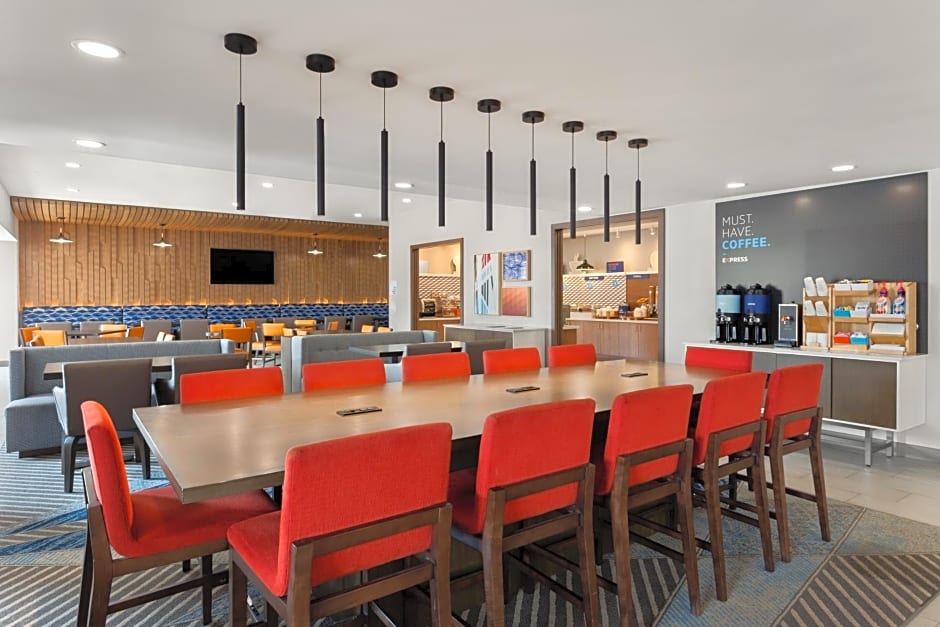 Holiday Inn Express Atlanta Airport - North, an IHG Hotel