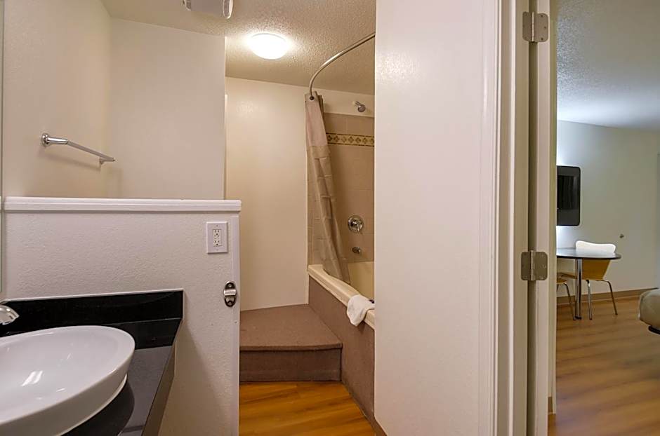 Motel 6-Charles Town, WV