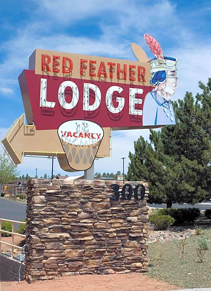 Red Feather Lodge roadside sign in Tusayan