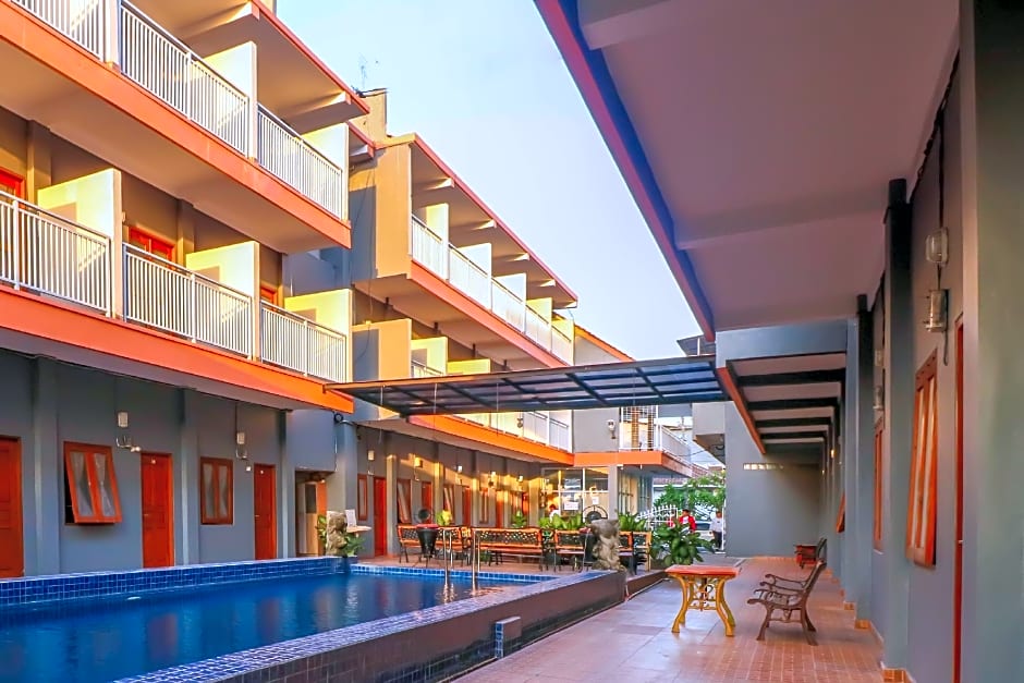 OYO 1670 Likko Inn – Denpasar, CO