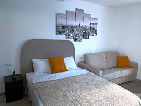 Triple Room with Bathroom