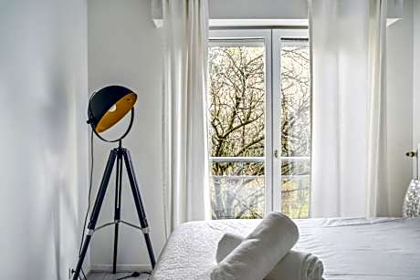 One-Bedroom Apartment with Garden View