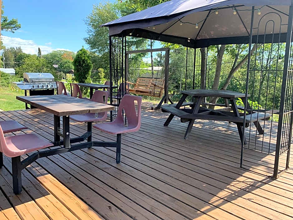 Town & Country Motel