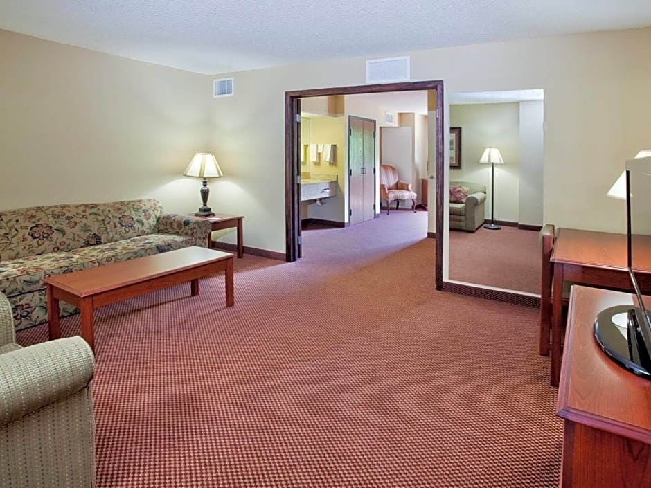 AmericInn by Wyndham Boiling Springs Near Gardner Webb U