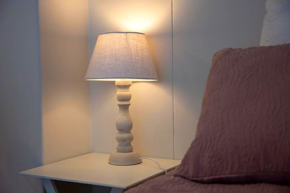 Cute and Cosy Studio Millennial 520