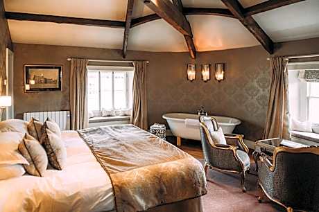 Deluxe Twin Room with Bath