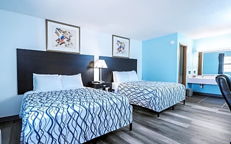 Deluxe 2 Queen Bed Non-smoking