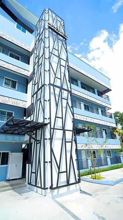 APA-TREE Boutique Hotel