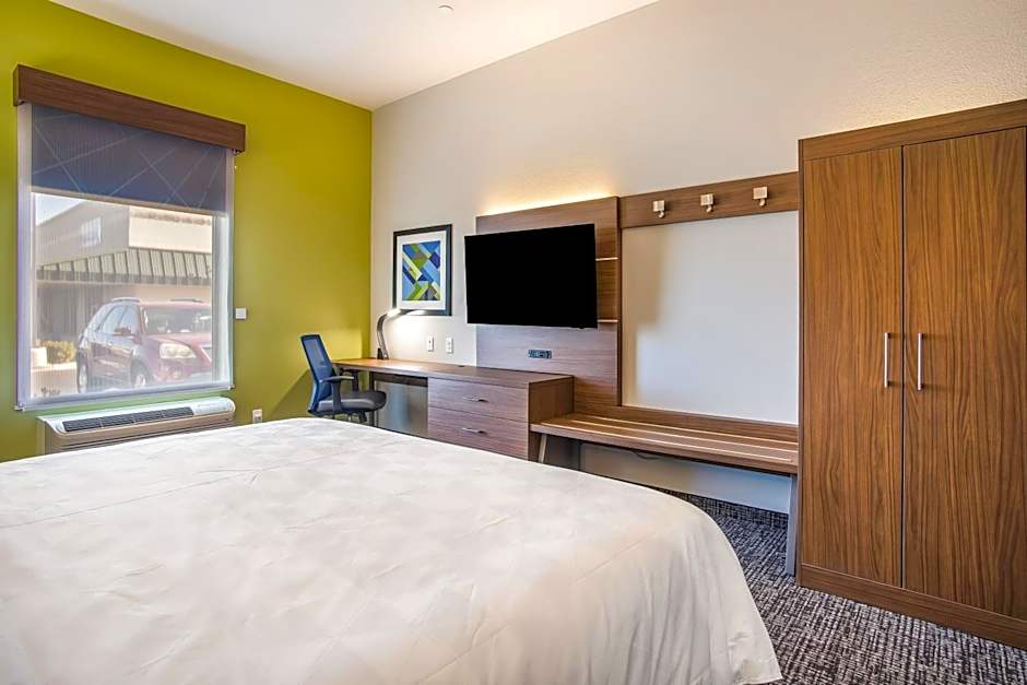 Holiday Inn Express & Suites East Tulsa - Catoosa By IHG