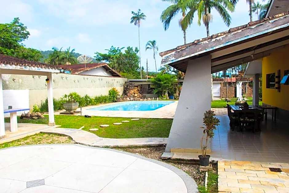 Villa Tavares - casa com piscina na praia da Lagoinha