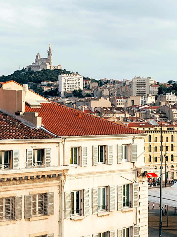 Escale Oceania Marseille Vieux Port