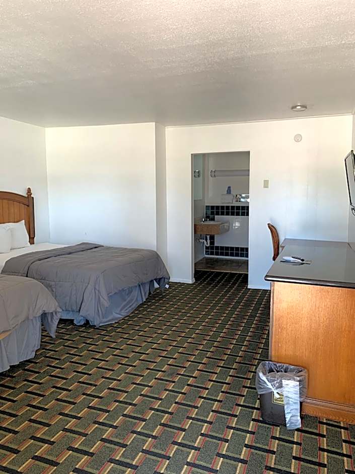 Raton’s Peak Inn