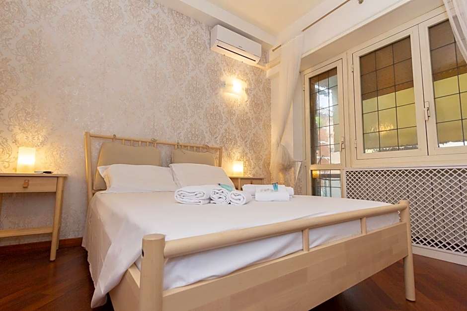 Aurelio Deluxe Rooms