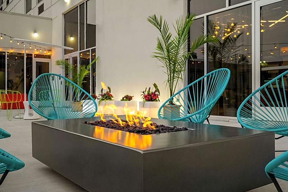Aloft by Marriott Chicago Schaumburg