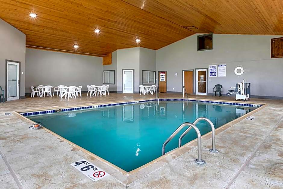 Comfort Inn Dyersville Near Field of Dreams