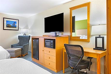 Queen Room with Two Queen Beds