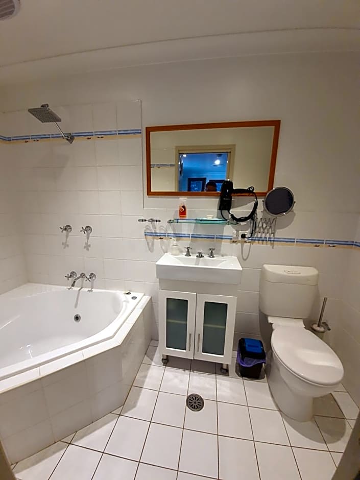 Anchors Aweigh - Adult Guests Only