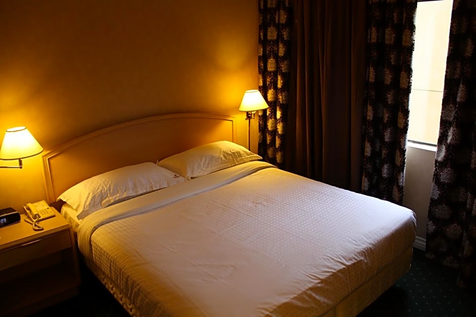 Garden Suite Hotel and Resort