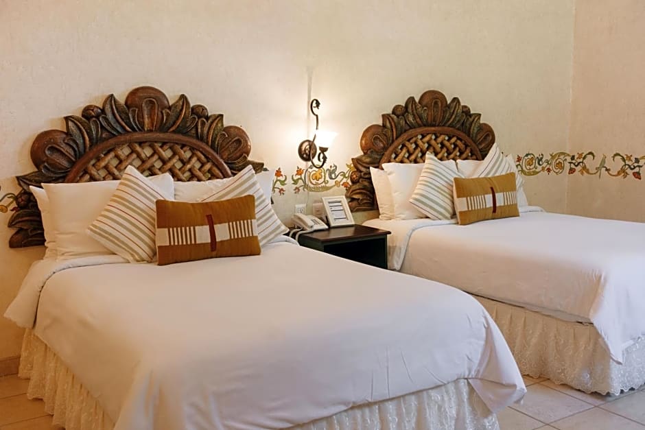 Los Pilares Hotel