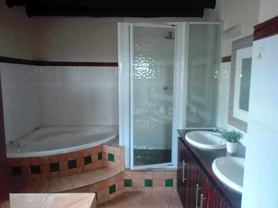 MixoSunrise Guesthouse & Spa