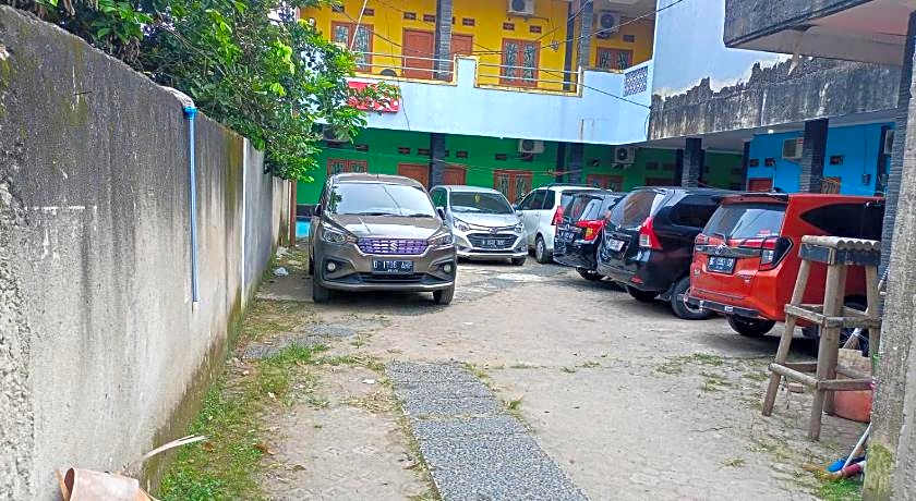 Griya Euis dan Aisha Syariah