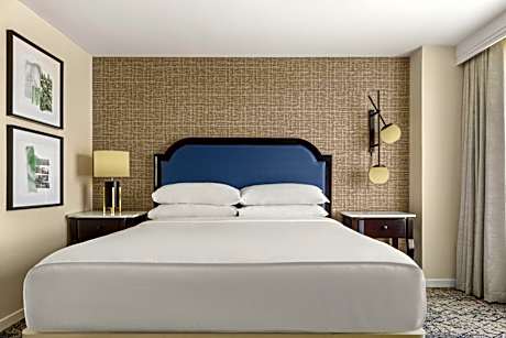 1 Bedroom 2 Room Suite