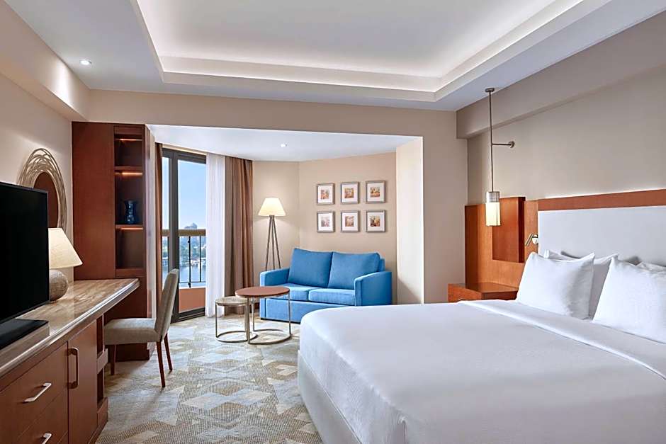 Photo 1 of 10 of Deluxe 1 King Bed, Nile View