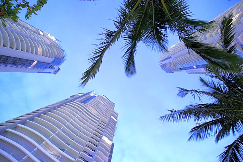 Mantra Towers of Chevron Surfers Paradise